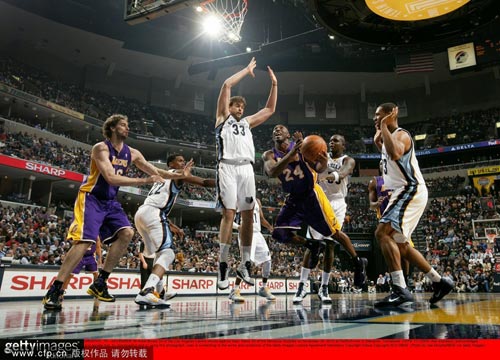  亚特兰大补时绝杀佛罗伦萨延续不败纪录  